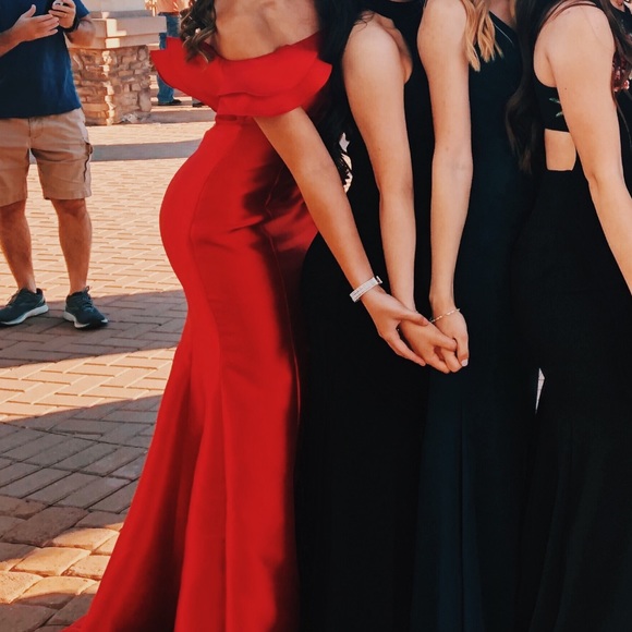 Red Sherri Hill Style 52467 - Picture 3 of 5